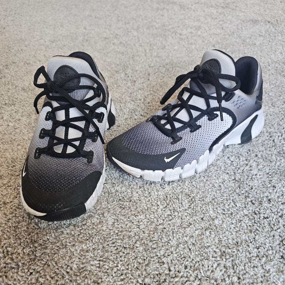 Nike METCON Black and Gray Athletic Shoes